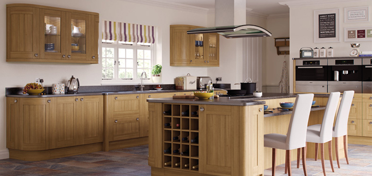 Traditional Hand Made Kitchens & Clever Kitchen Storage Solutions